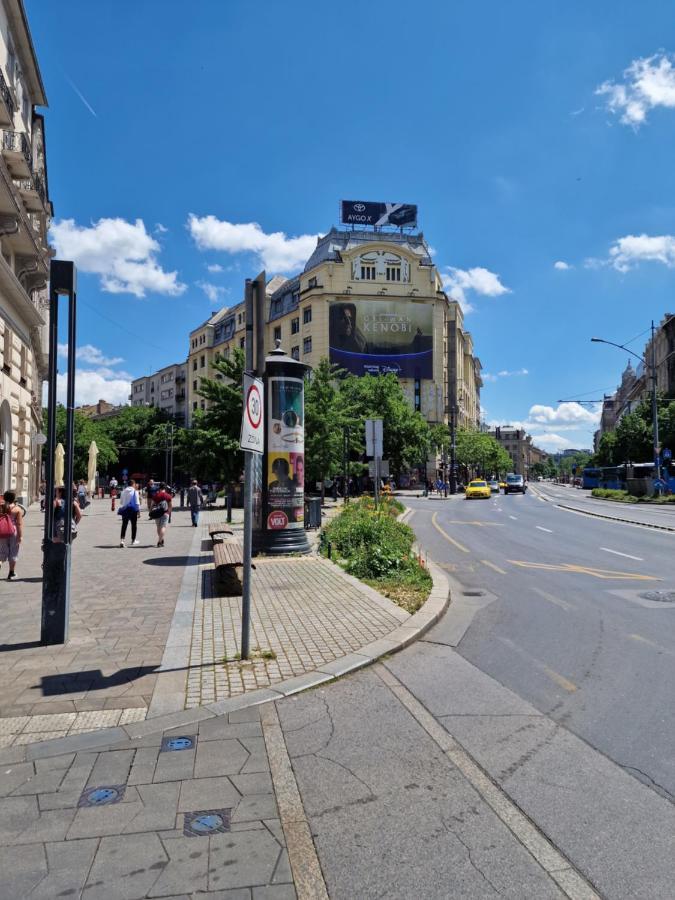 Central Point Budapest Kültér fotó