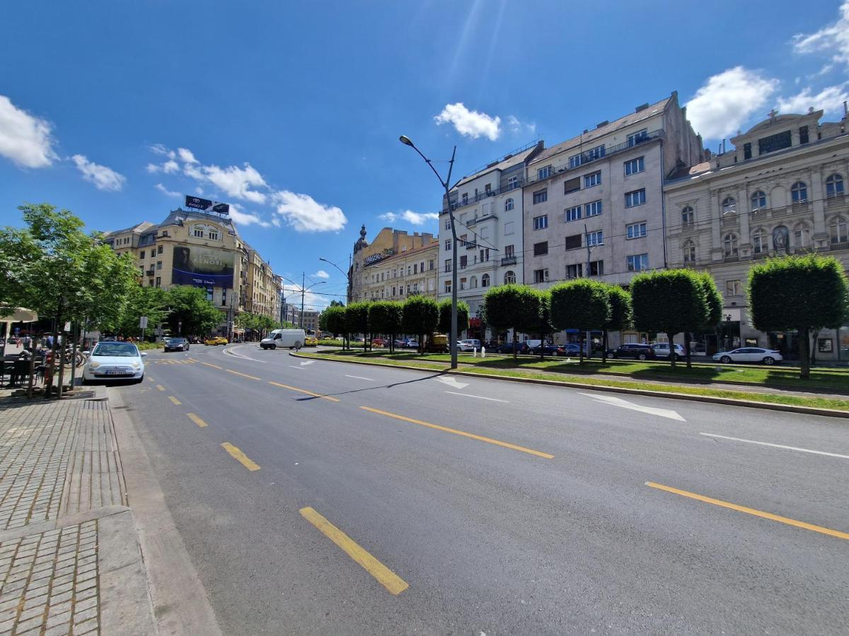 Central Point Budapest Kültér fotó